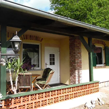 Ferienhaus Ostseefluestern 아파트